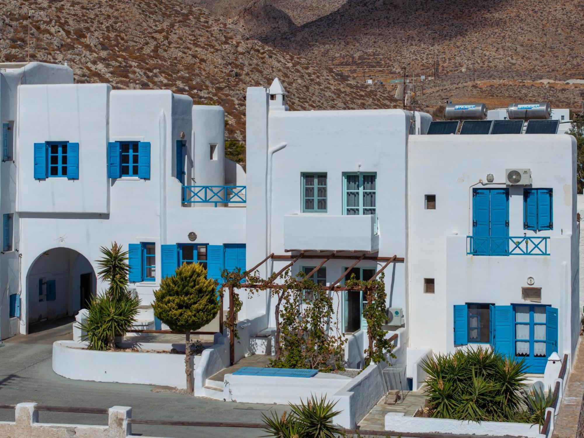 Aneton Residences Folegandros Karavostasis  Buitenkant foto