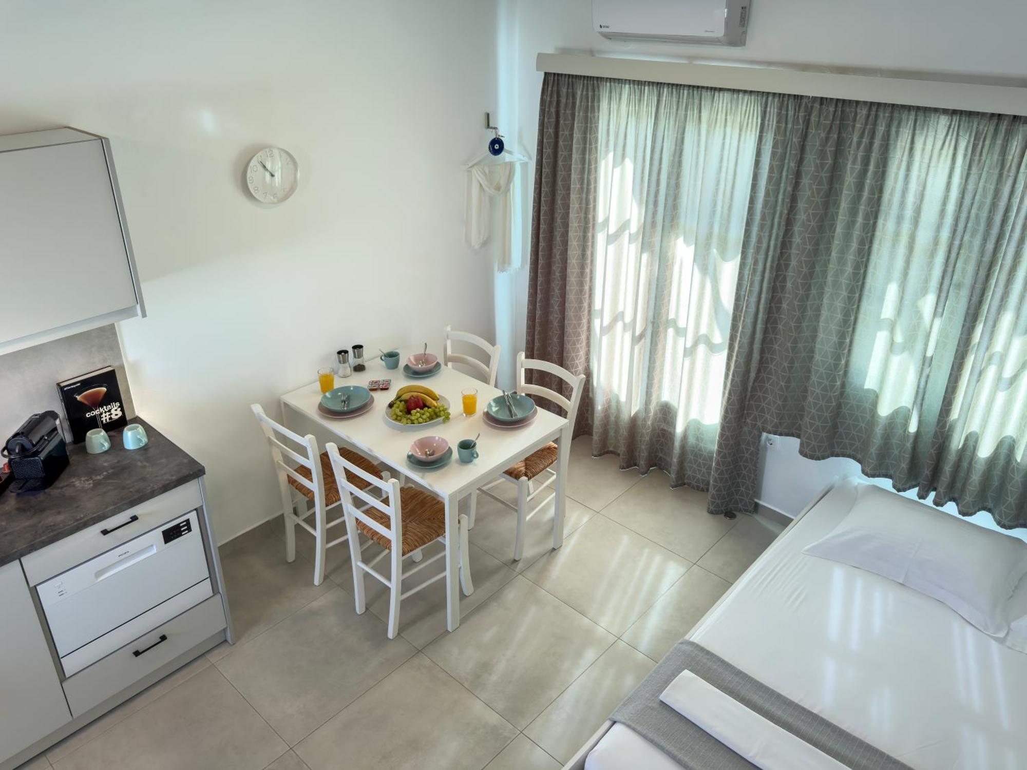 Aneton Residences Folegandros Karavostasis  Buitenkant foto