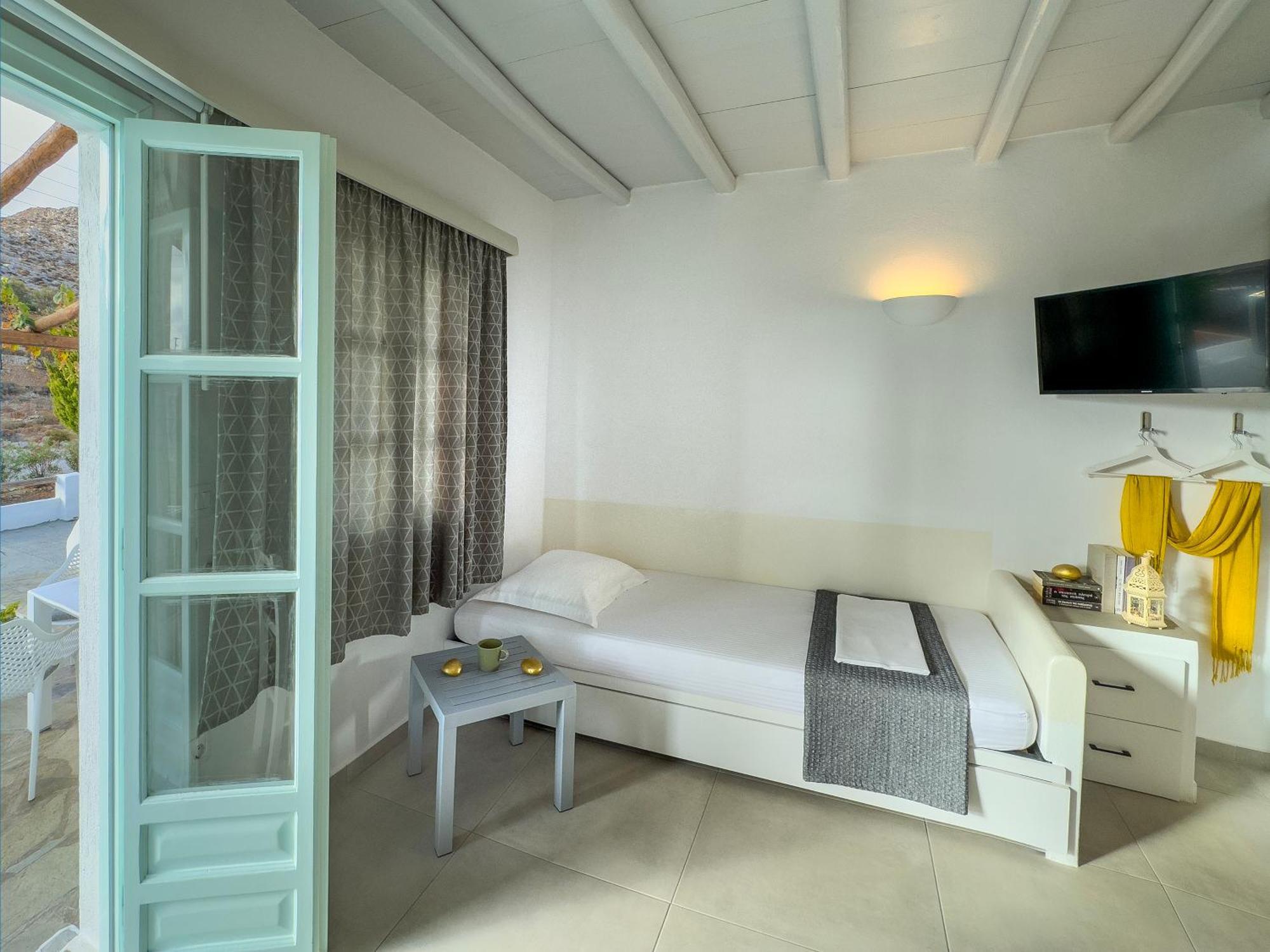 Aneton Residences Folegandros Karavostasis  Buitenkant foto