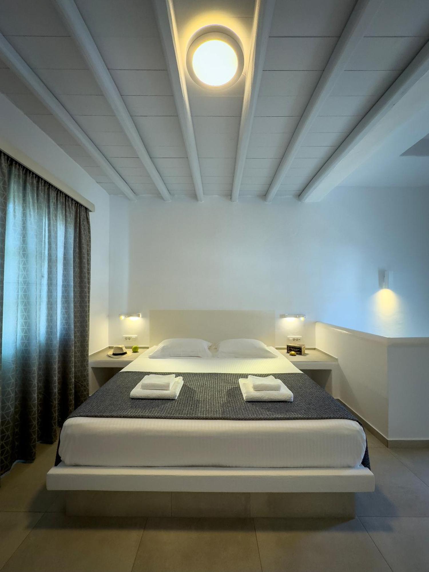 Aneton Residences Folegandros Karavostasis  Buitenkant foto